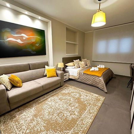 Agora Connect Space Brindisi Luaran gambar