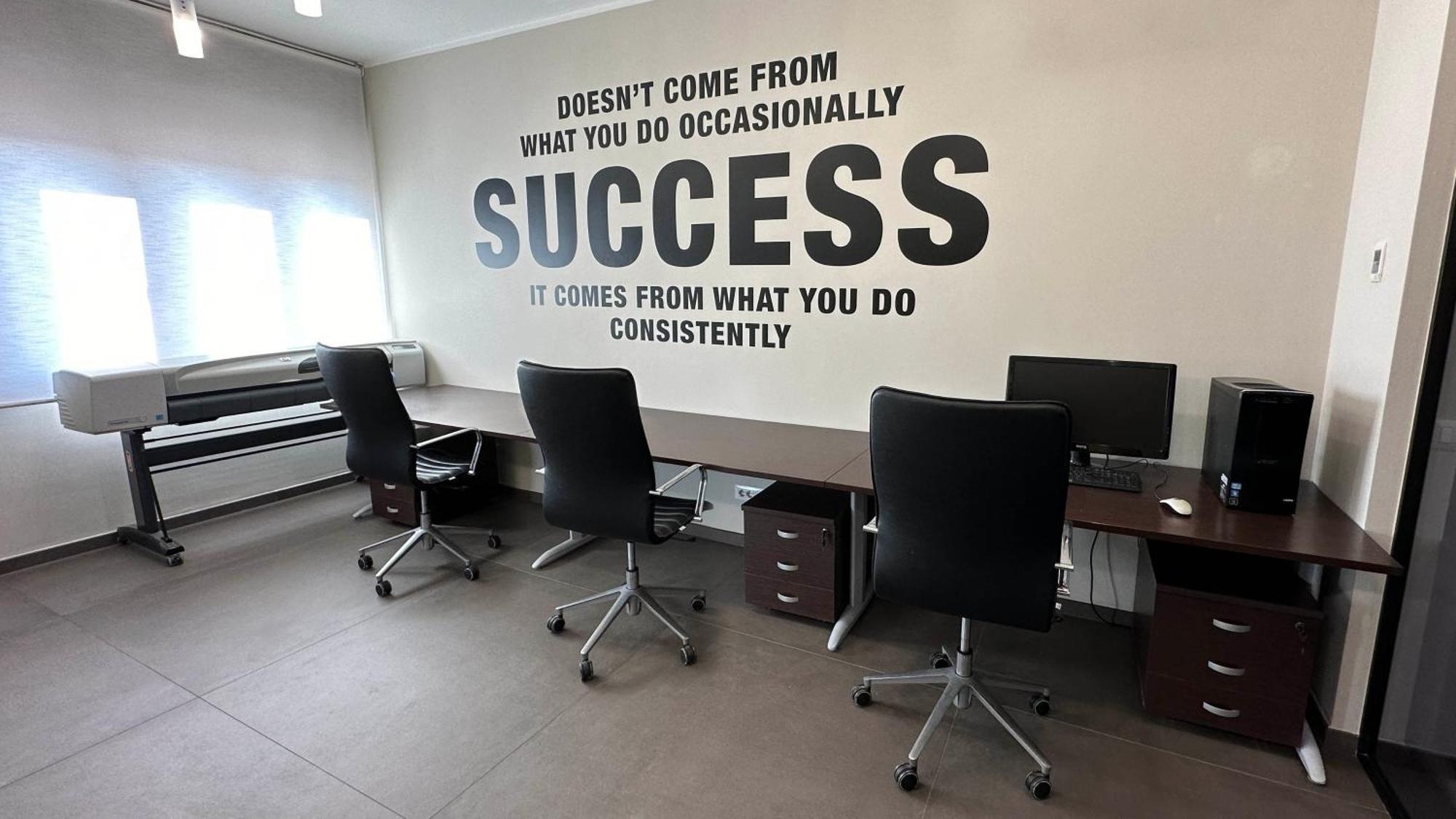 Agora Connect Space Brindisi Luaran gambar