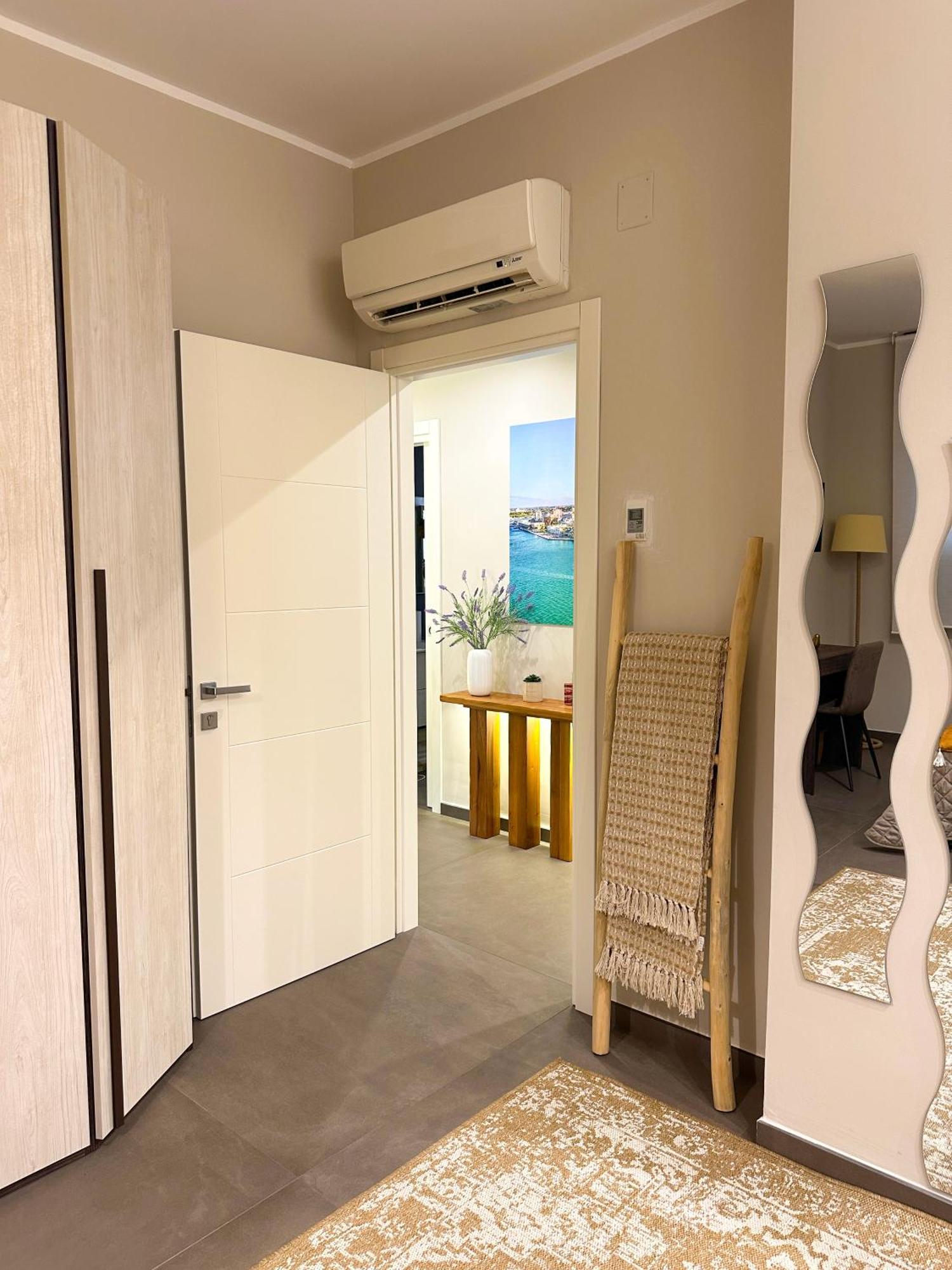 Agora Connect Space Brindisi Luaran gambar